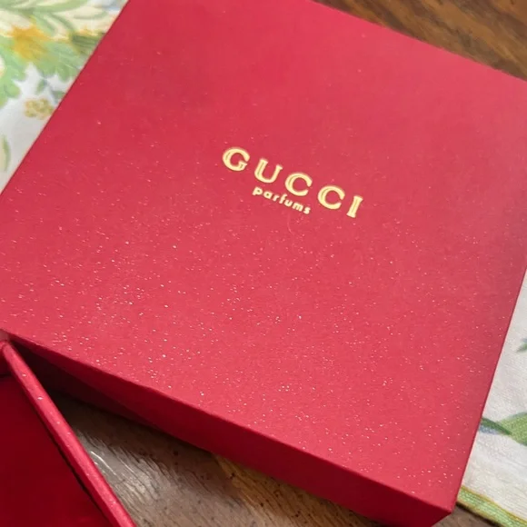 Gucci VIP/GWPCompact Mirror - Picture 4 of 7